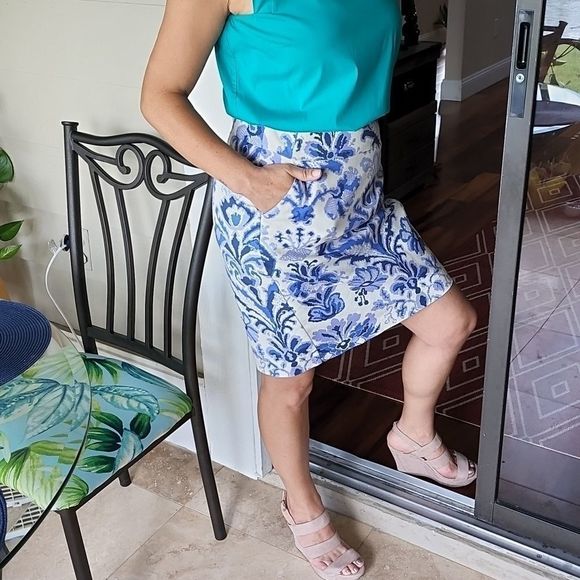 VEUC Sz 8 Lined Navy & Periwinkle Blue Skirt - Picture 5 of 12